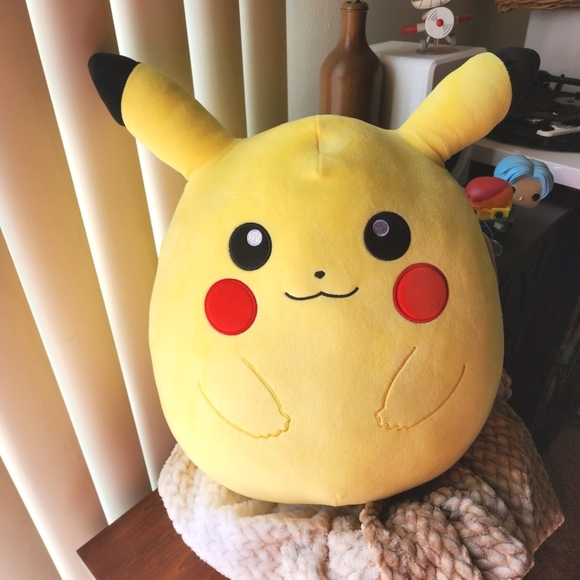 NWT Squishmallows Pokemon PICKACHU - Picture 1 of 4